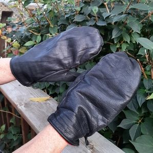 Vintage leather mitts